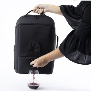 Black Wine Dispensing Backpack Fly With Wine